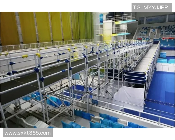 最新体育动态：从球场到更衣室全了解