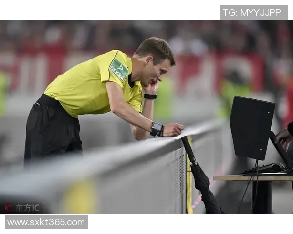 足球裁判误判后的比赛节奏与情绪反应分析